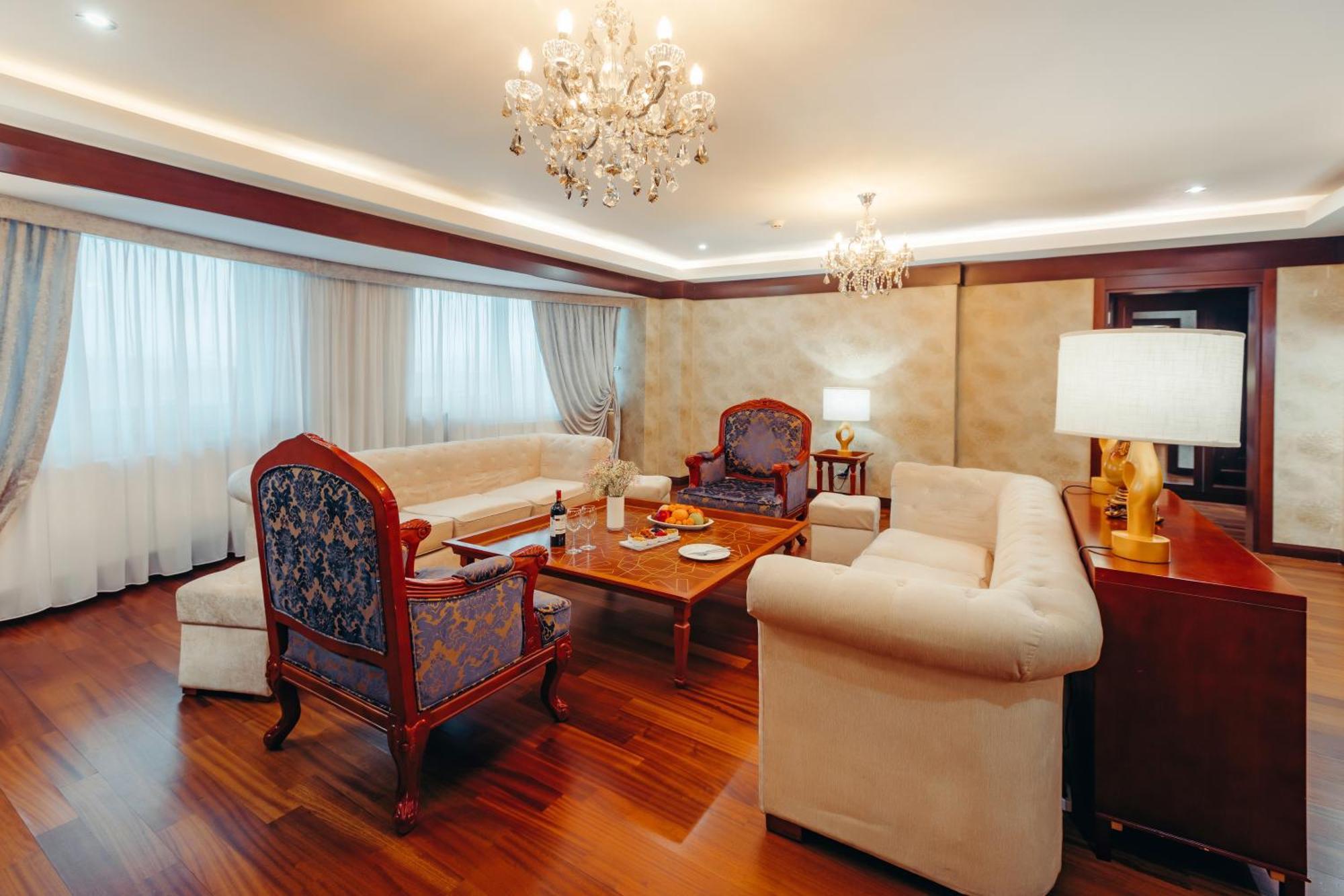 Dedeman Oskemen Tavros Hotel Ust-Kamenogorsk Exterior photo The interior of the presidential suite