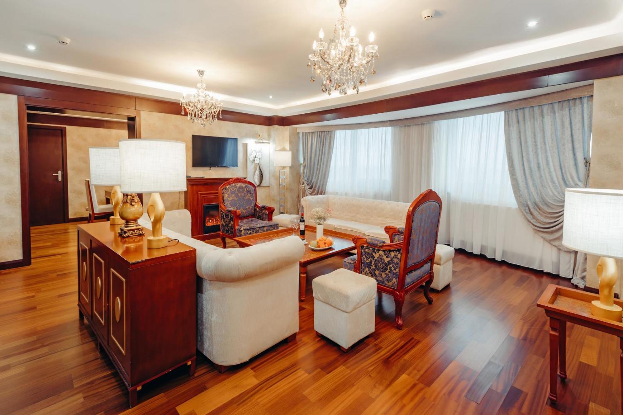 Dedeman Oskemen Tavros Hotel Ust-Kamenogorsk Exterior photo The interior of the presidential suite