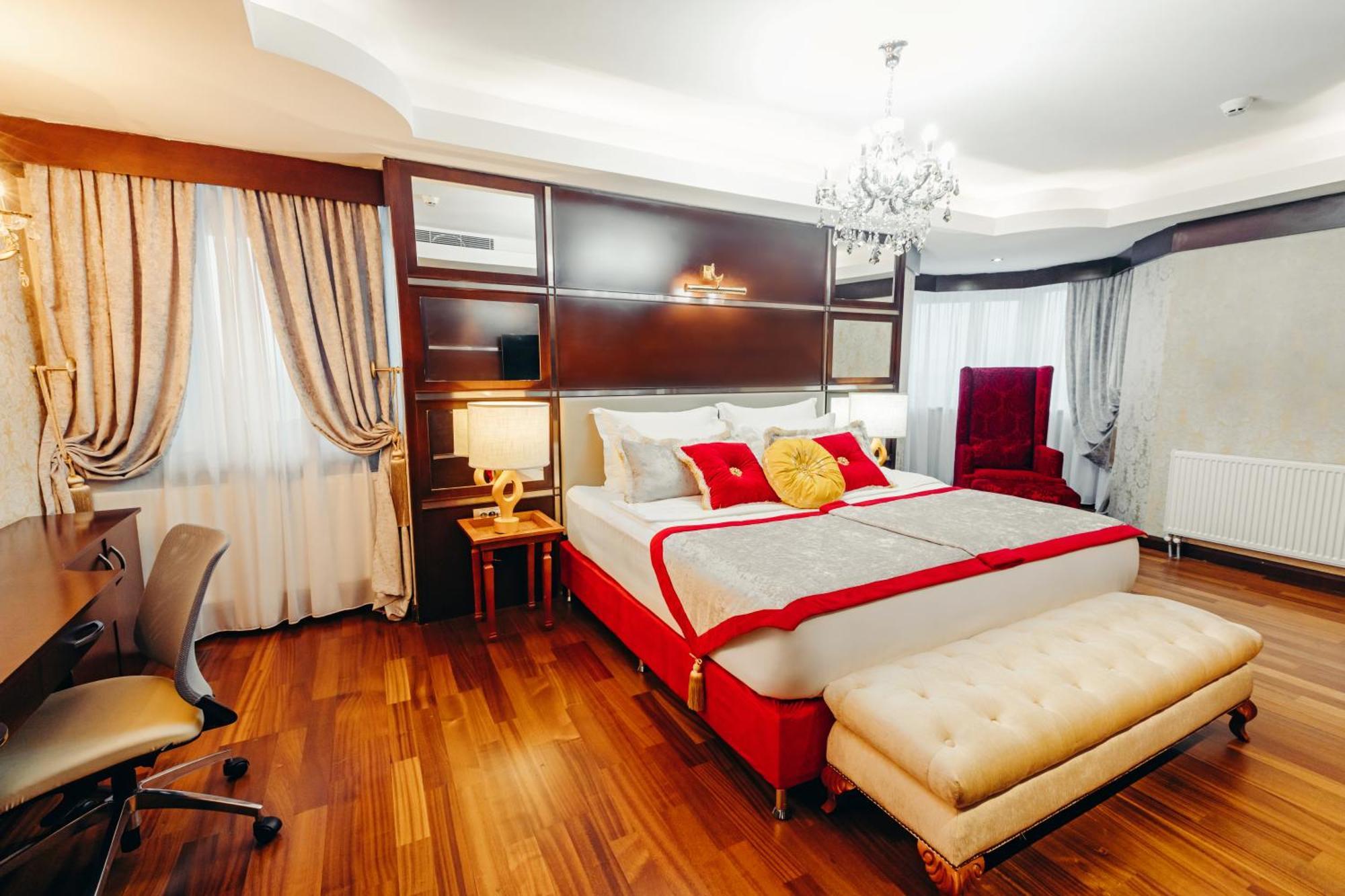 Dedeman Oskemen Tavros Hotel Ust-Kamenogorsk Room photo Suite room at the hotel