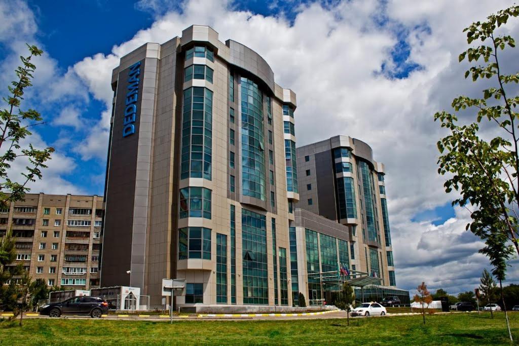 Dedeman Oskemen Tavros Hotel Ust-Kamenogorsk Exterior photo