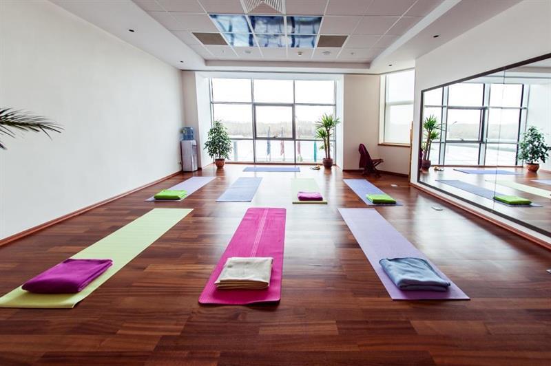 Dedeman Oskemen Tavros Hotel Ust-Kamenogorsk Exterior photo A yoga studio